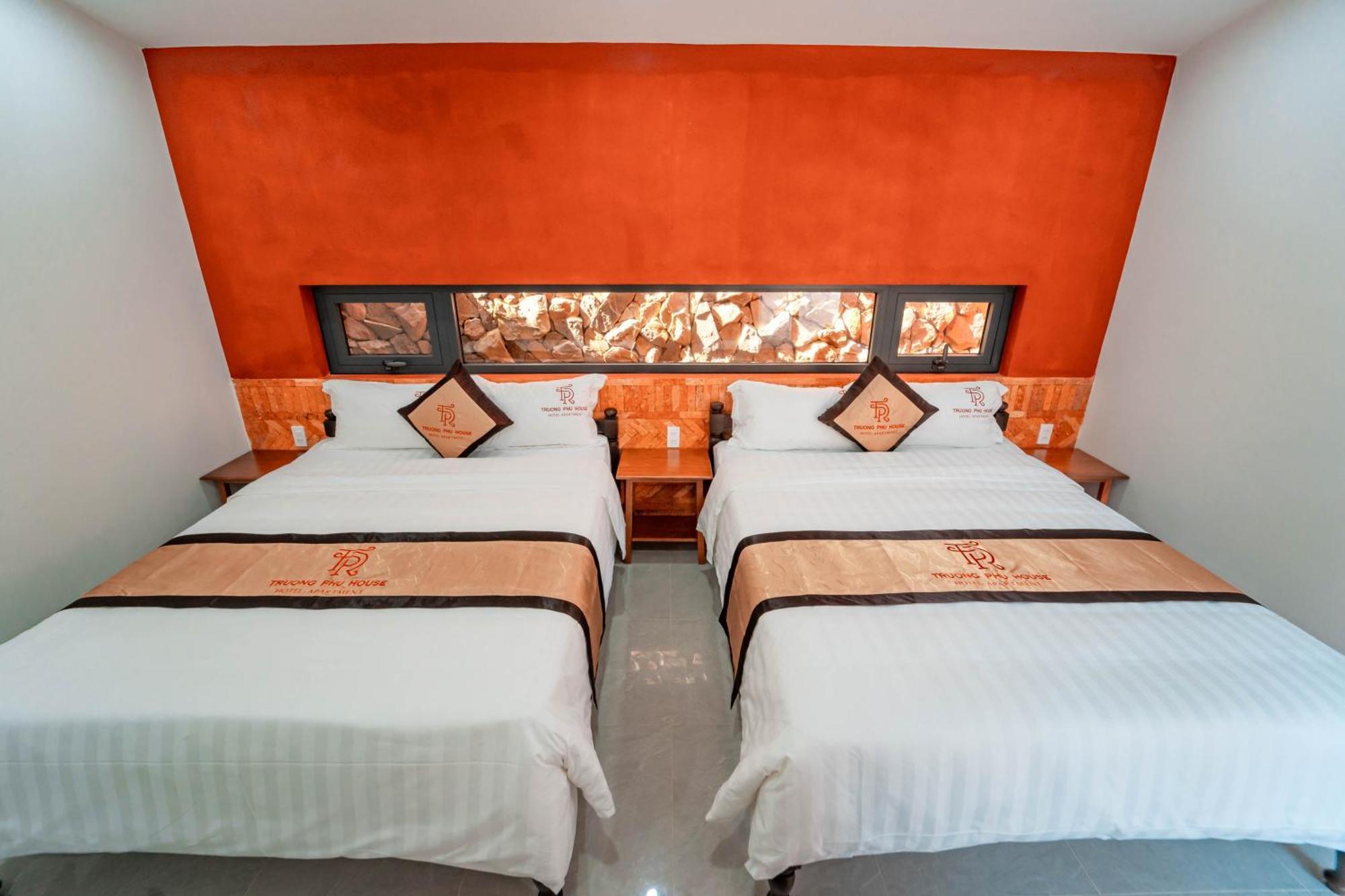 Truong Phu House - Hotel & Apartment フエ エクステリア 写真